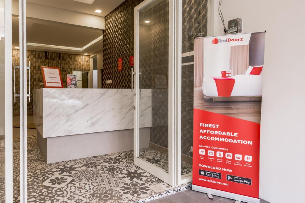 Reddoorz Syariah @ Griya Shanta Malang Kültér fotó